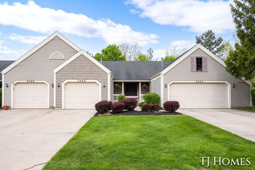 35-2466 Bridgeport Ln, Grand Rapids, MI, 49508-8428 | Card Image