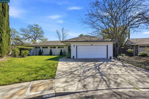 930 930 Pinto Ct, Walnut Creek, CA, 94596 | Card Image