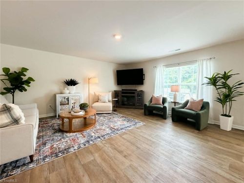 236 Ashfield Ln, Lexington, NC, 27292-8348 | Card Image
