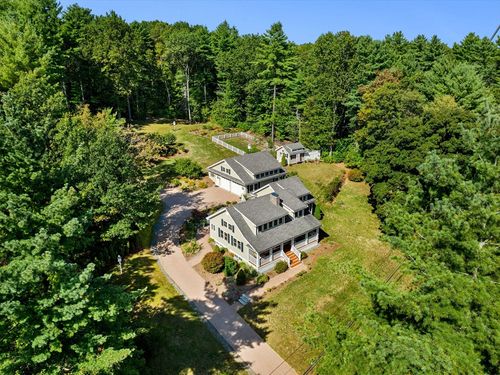 14 Cross St, Dunstable, MA, 01827-2201 | Card Image