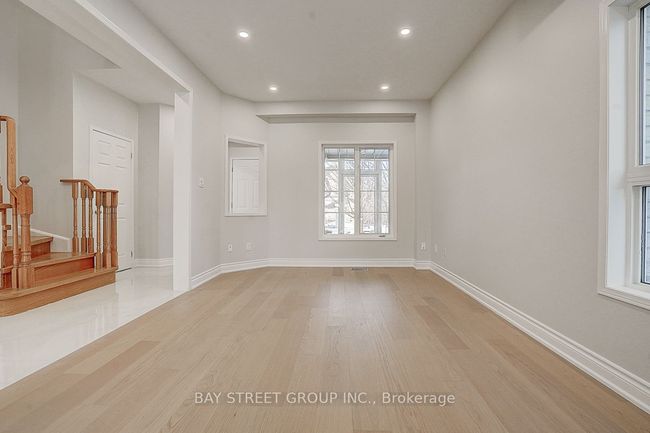 7 Debonair St, House attached with 4 bedrooms, 4 bathrooms and 2 parking in Richmond Hill ON | Image 8