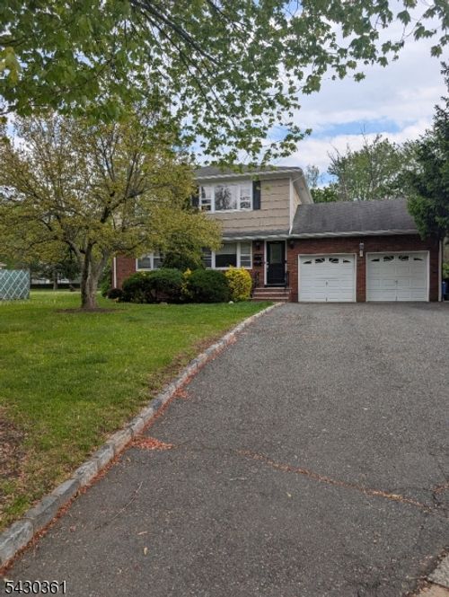 42 Columbus Ave, New Providence, NJ, 07974-1902 | Card Image