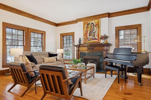 1912 Irving Ave S, Minneapolis, MN, 55403-2823 | Card Image