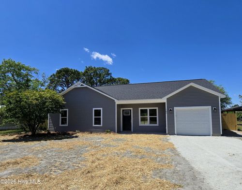 107 N Queens St, Hubert, NC, 28539-4425 | Card Image
