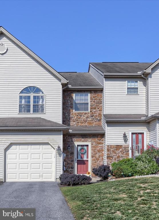 Stephen Dr, Harrisburg, PA 17111