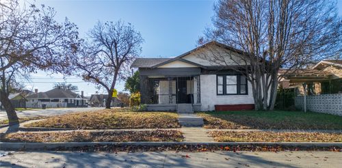 820 Marion Ave, Fort Worth, TX, 76104-6516 | Card Image