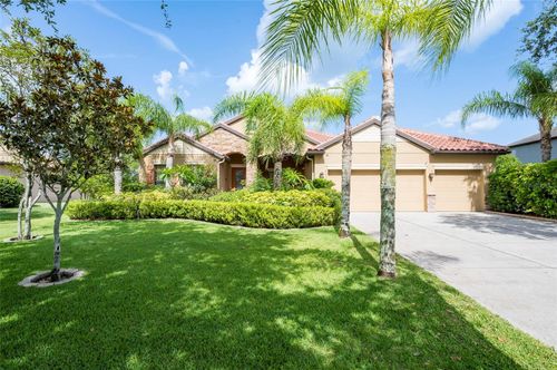 9313 Lisbon St, Seffner, FL, 33584-2678 | Card Image