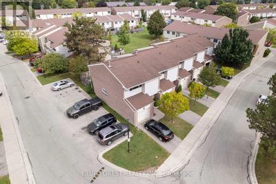 250 - 700 Osgoode Dr, Townhouse with 3 bedrooms, 2 bathrooms and 2 parking in London ON | Image 2