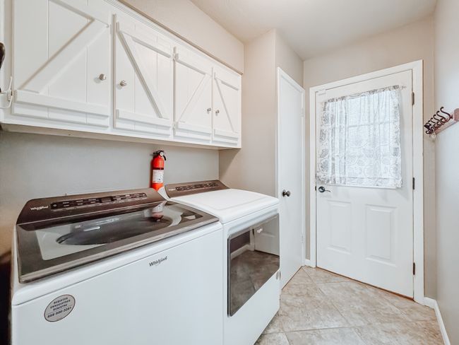 1420 Bowie Cir, House other with 3 bedrooms, 2 bathrooms and null parking in Corsicana TX | Image 13