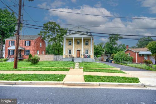 4770 Towne Park Rd, SUITLAND, MD, 20746-1607 | Card Image