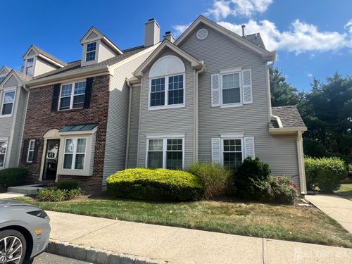 81 Maria Ct, Kendall Park, NJ, 08824-1526 | Card Image