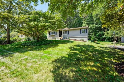 12 Coachman Ln, Auburn, MA, 01501-1804 | Card Image
