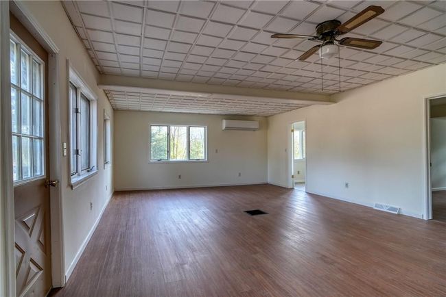 1061 State Route 42, House other with 3 bedrooms, 2 bathrooms and null parking in Sparrow Bush NY | Image 4