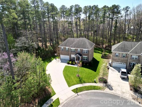 8044 Frances Haven Dr, Harrisburg, NC, 28075-8372 | Card Image