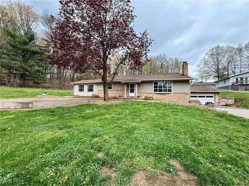 83 Oneida Trl, Malvern, OH, 44644-9547 | Card Image