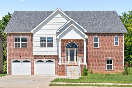 737 Buffalo Ford Dr, Clarksville, TN, 37042-2770 | Card Image