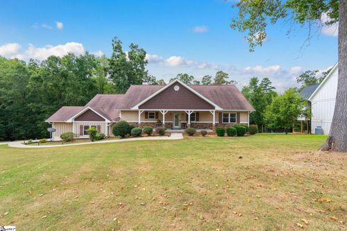 35 Villa Ct, Hartwell, GA, 30643-7220 | Card Image