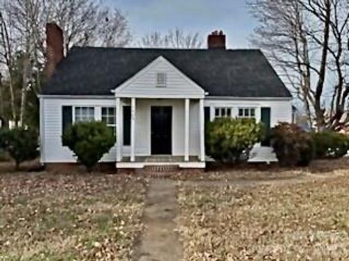 1402 S Main St, Lexington, NC, 27292-2840 | Card Image