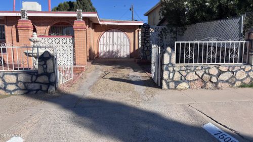 studio-7509 Wilcox Dr, El Paso, TX, 79915-1623 | Card Image