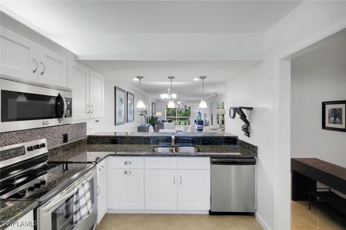 apt-201-2462 Hidden Lake Dr, NAPLES, FL, 34112-2761 | Card Image