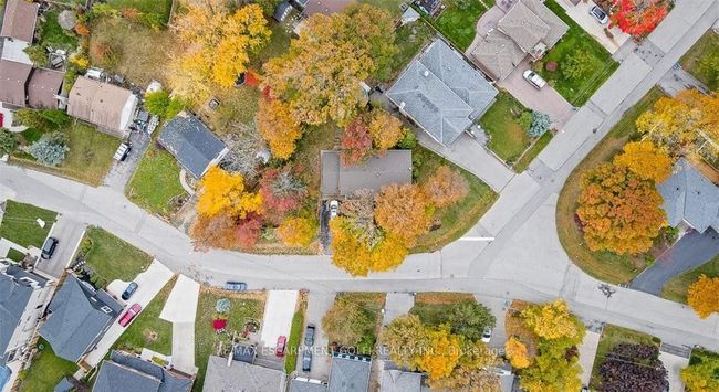 125 Lakeside Dr, House other with 4 bedrooms, 2 bathrooms and 4 parking in Grimsby ON | Image 30