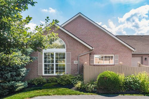 14-1911 Farmbrook Cir S, Grove City, OH, 43123-9491 | Card Image