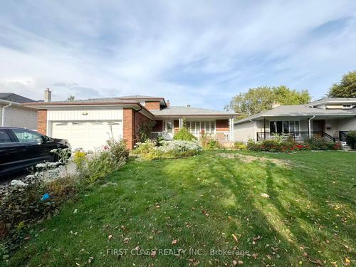 upper-unit-3277 Cardross Rd, Mississauga, ON, L4X2N4 | Card Image