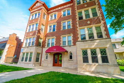 bw-532 Hillside Ave, Glen Ellyn, IL, 60137-4654 | Card Image