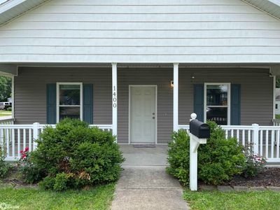 1400 S 13th Street, Home with 3 bedrooms, 1 bathrooms and 2 parking in Burlington IA | Image 2