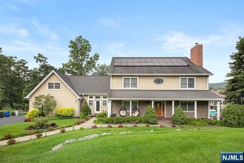 27 Ringwood Ln, Hewitt, NJ, 07421-3033 | Card Image