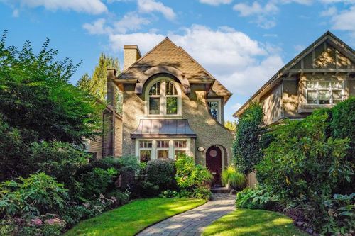 6677 Laburnum St, Vancouver, BC, V6P5M6 | Card Image