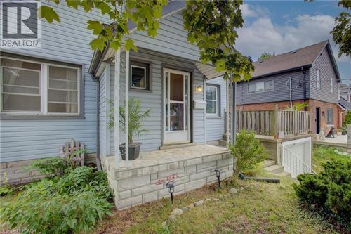 20 Dunham Ave, Kitchener, ON, N2H2A1 | Card Image