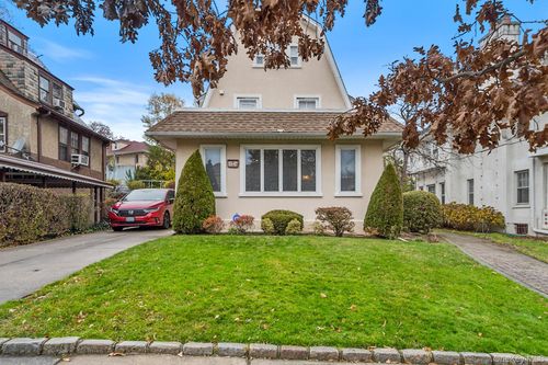 83 Abingdon Rd, Kew Gardens, NY, 11415-1713 | Card Image