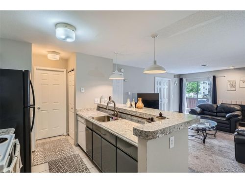b107-2575 S Syracuse Way, Denver, CO, 80231-3833 | Card Image