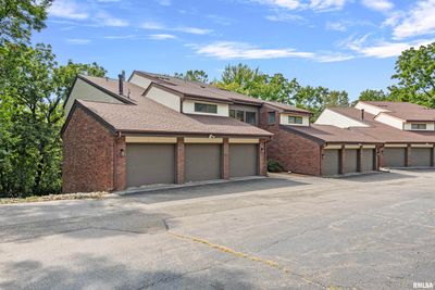 2-OR-B - 2008 Jeanette Lane, Condo with 2 bedrooms, 2 bathrooms and null parking in Springfield IL | Image 3