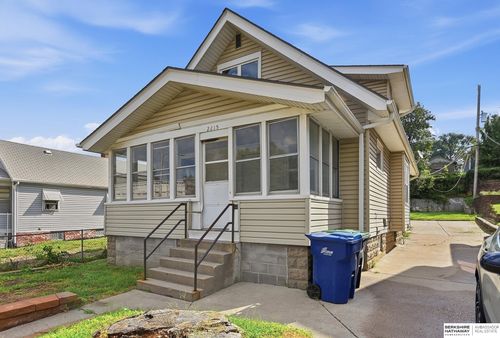 2215 S 13th St, Omaha, NE, 68108-1028 | Card Image