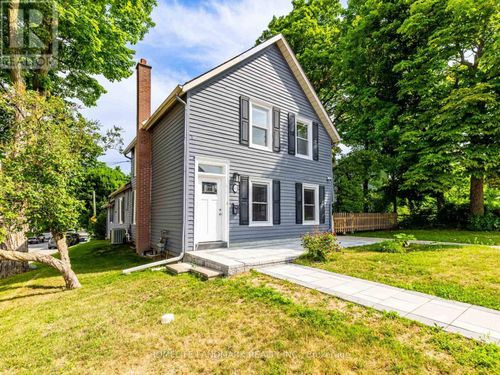 41 Arnold Cres, Richmond Hill, ON, L4C3R6 | Card Image