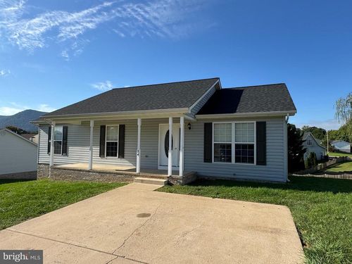 34 Stuart Ct, STRASBURG, VA, 22657-2870 | Card Image