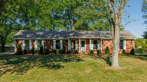 548 Hillside Ln, Gallatin, TN, 37066-4827 | Card Image