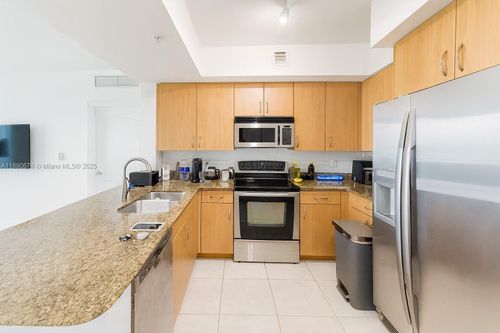 apt-308-1830 Radius Dr, Hollywood, FL, 33020-7704 | Card Image