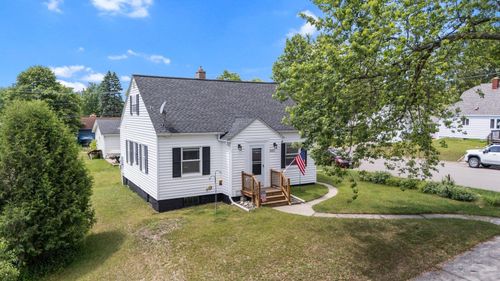 523 Nw 5th Ave, Grand Rapids, MN, 55744-2510 | Card Image