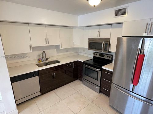 904-3690 N 56th Ave, Hollywood, FL, 33021-2278 | Card Image