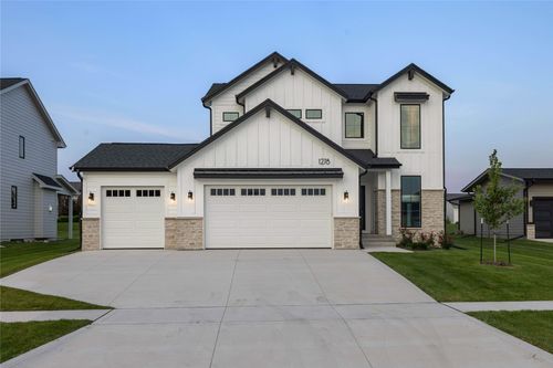 1278 S Radley Street, West Des Moines, IA, 50266 | Card Image