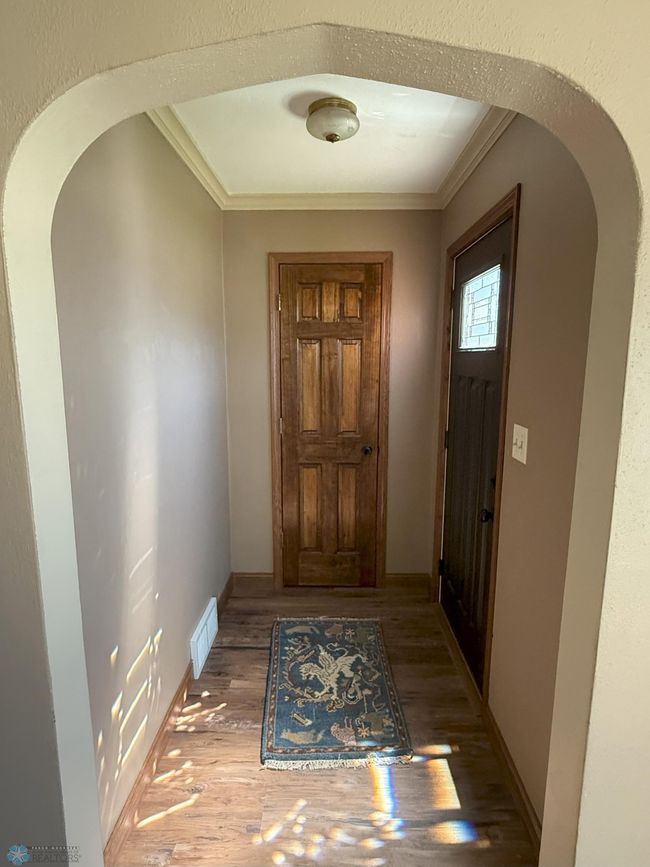 Front Entry | Image 8