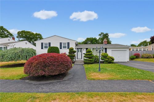 31 Benjamin Ave, Cranston, RI, 02920-1532 | Card Image