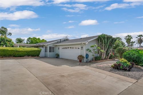 956 Ericksen Dr, Pomona, CA, 91768-2134 | Card Image