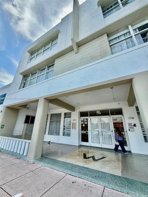 apt-105-7326 Collins Ave, Miami Beach, FL, 33141-7011 | Card Image