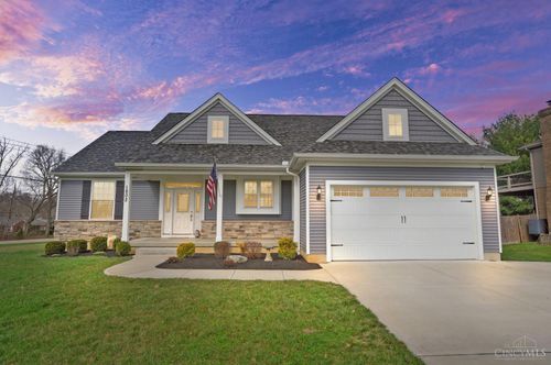 1802 Chapel Woods Dr, Batavia, OH, 45103 | Card Image