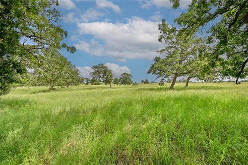 106 Sunny Day Dr, Red Rock, TX, 78662-2017 | Card Image