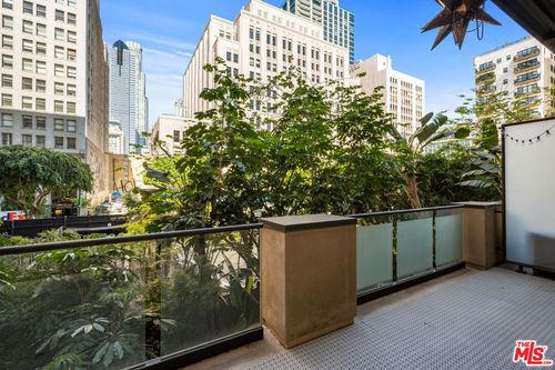 205-460 S Spring St, Los Angeles, CA, 90012-3709 | Card Image